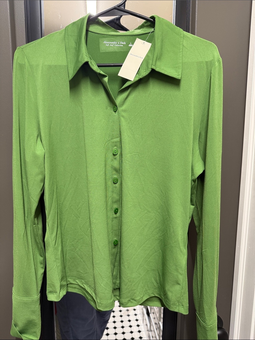 Abercrombie & Fitch Bright Green Long-Sleeve Button Shirt